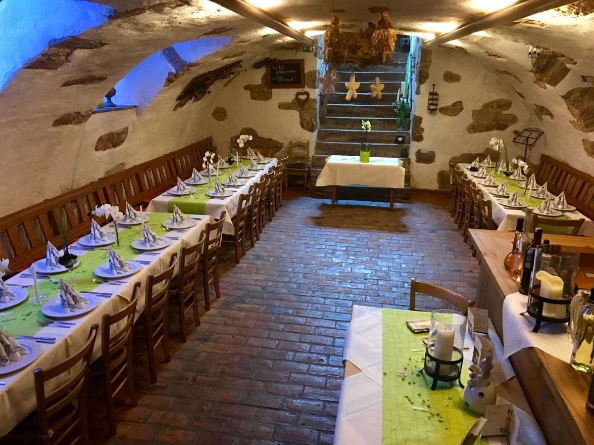 Landgasthaus "Zum Engel" Neuleiningen Ngoại thất bức ảnh