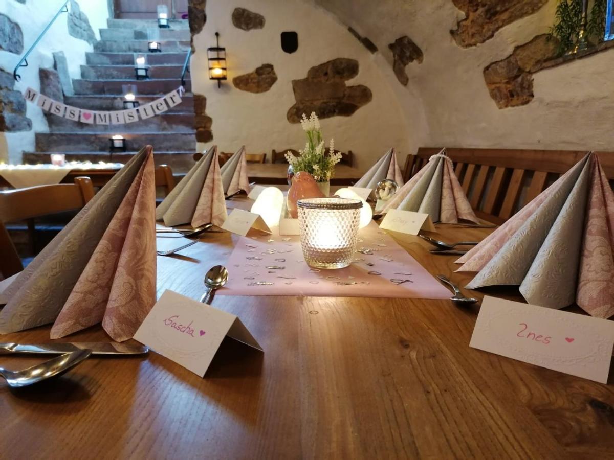 Landgasthaus "Zum Engel" Neuleiningen Ngoại thất bức ảnh