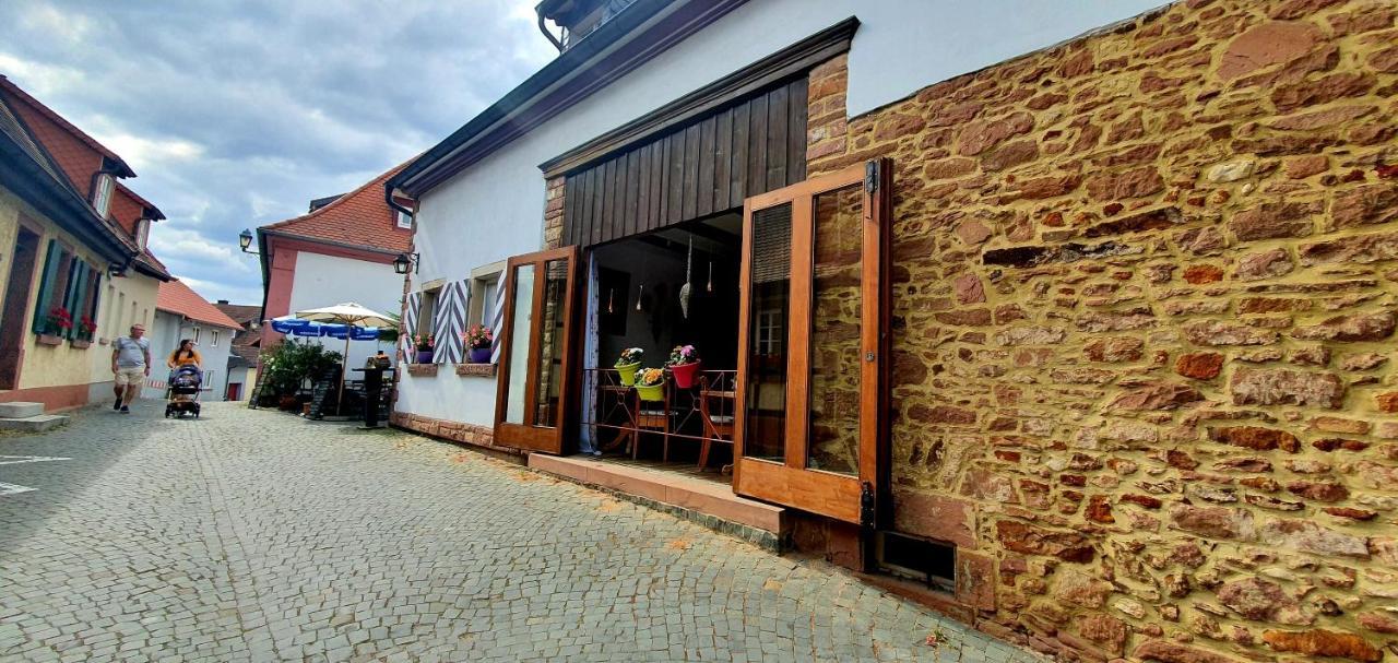 Landgasthaus "Zum Engel" Neuleiningen Ngoại thất bức ảnh
