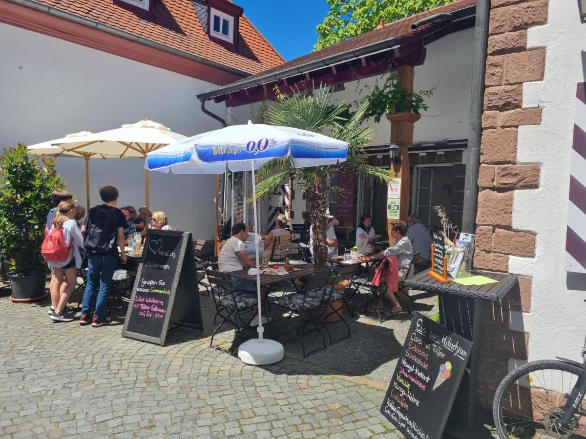 Landgasthaus "Zum Engel" Neuleiningen Ngoại thất bức ảnh